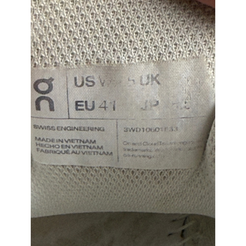 On Roger Pro Cloudswift Athletic Tennis Shoes Womens US 9.5 White - Picture 13 of 16